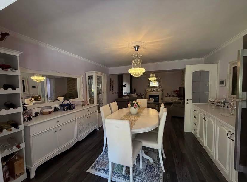 ZYRE ME QERA 120 M2 BLLOK 2.500 EURO