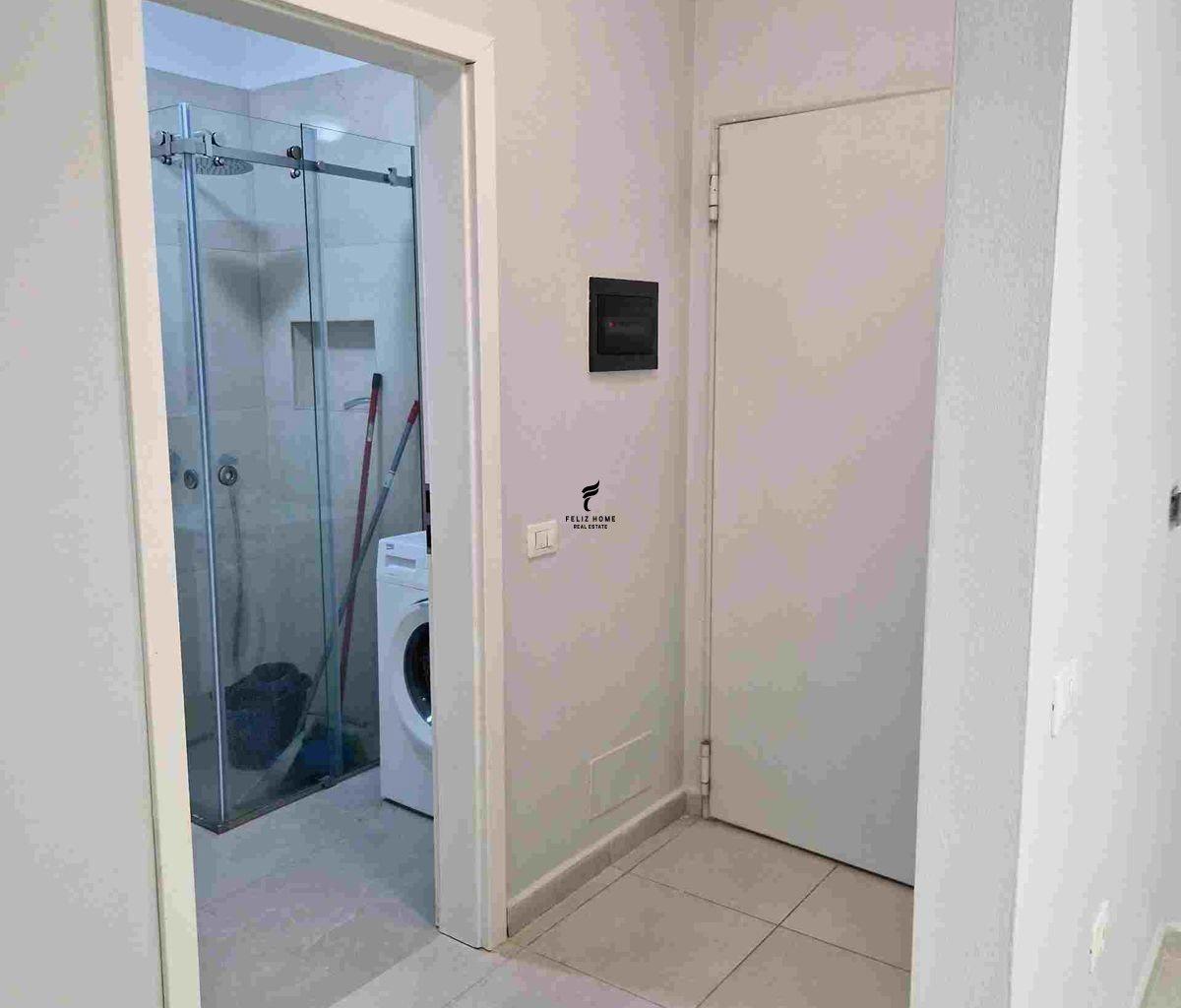 Zyra in affitto di 55m2, 21 piani, 40.000 LEKE