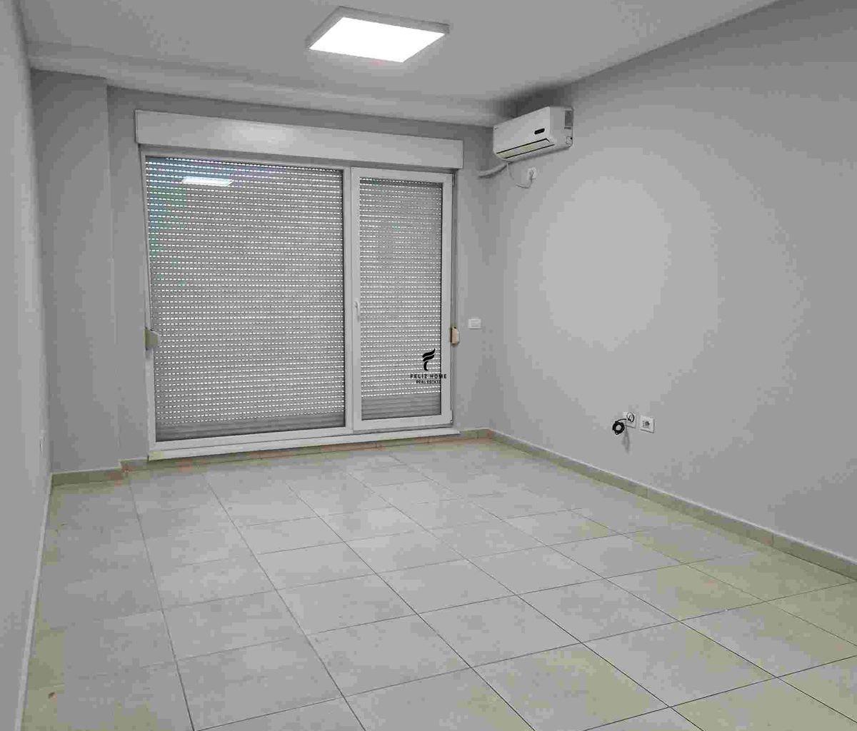 Zyra in affitto di 55m2, 21 piani, 40.000 LEKE
