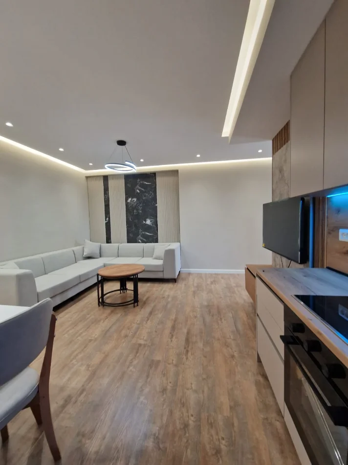 Tirane, Apartment for Sale 1+1, 3rd Floor, 84 m², €177,000 (RRUGA DRITAN HOXHA)