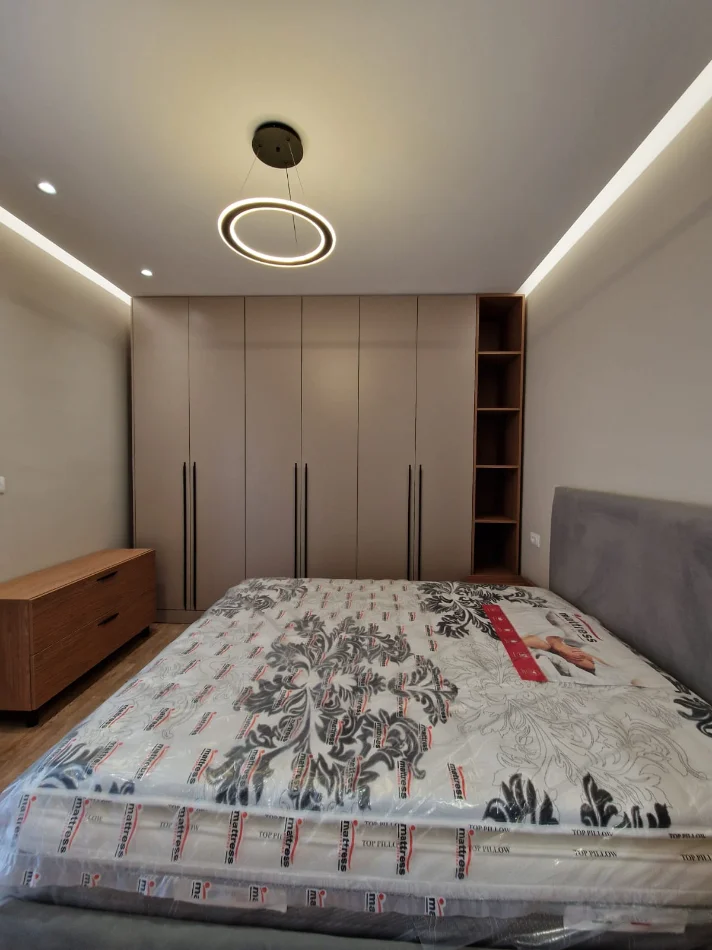 Tirane, Apartment for Sale 1+1, 3rd Floor, 84 m², €177,000 (RRUGA DRITAN HOXHA)