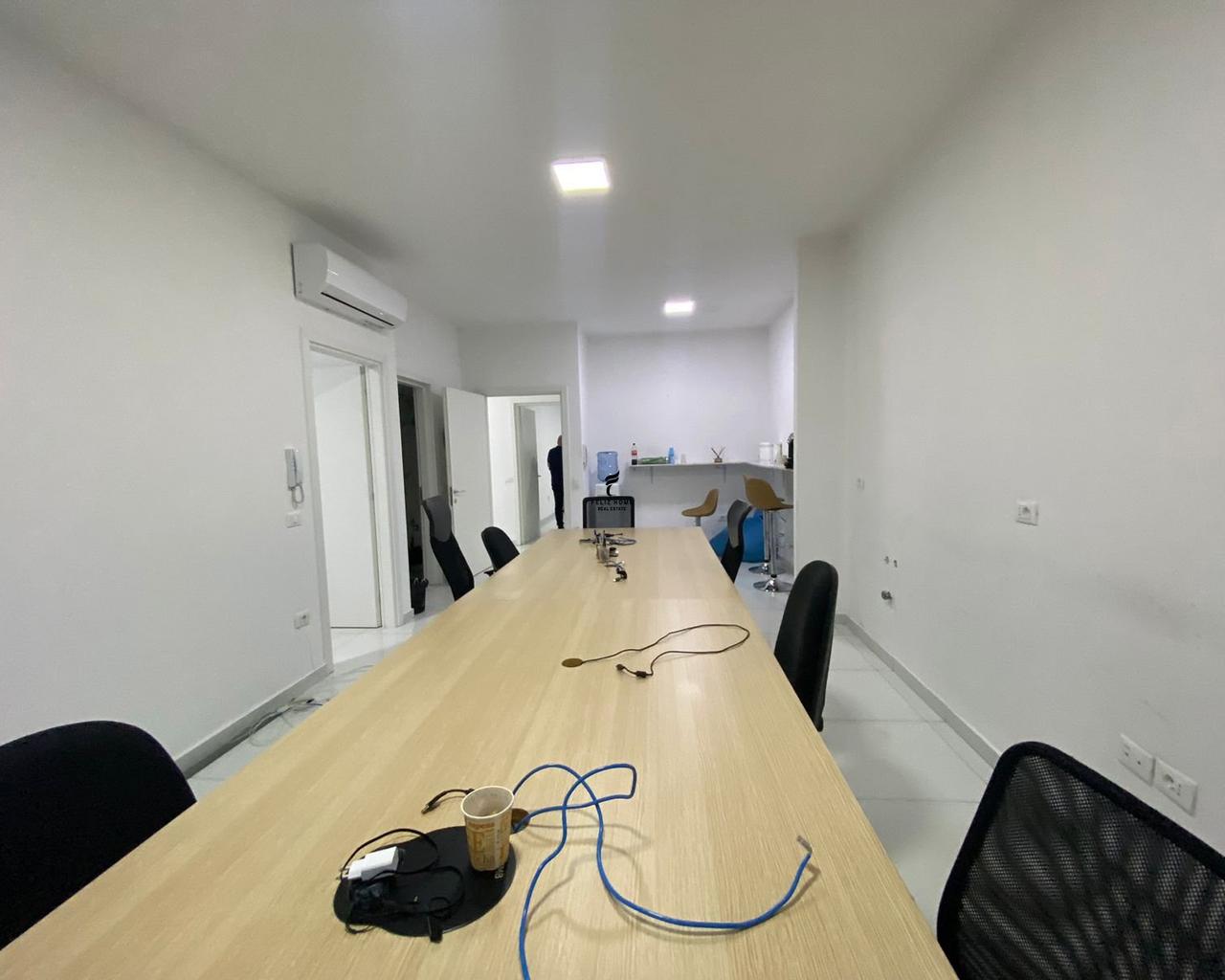 Apartment for Rent in Parisit Municipality 110m2 1200 EUR FH-75959