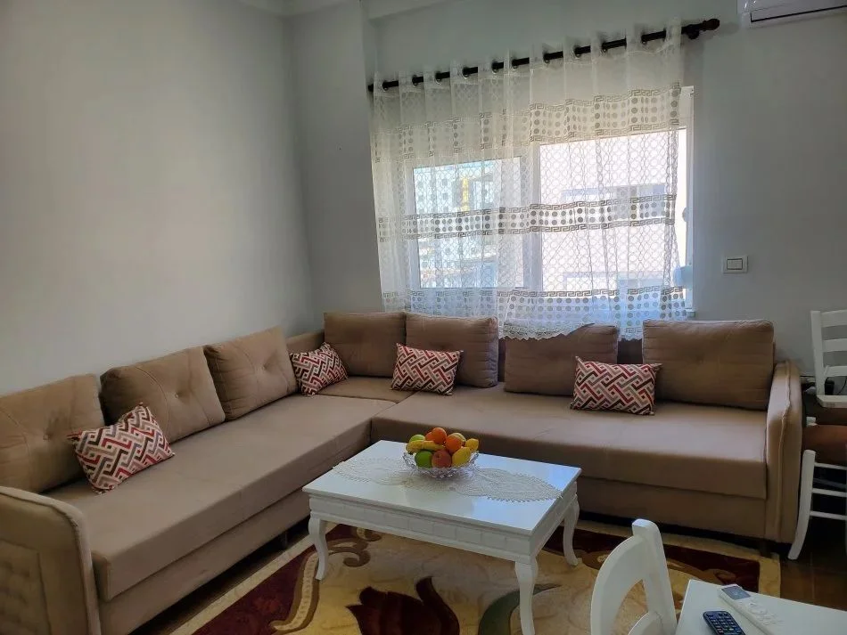 Tirane, shitet apartament 1+1 Kati 8, 60 m² 97.000 € (YZBERISHT)