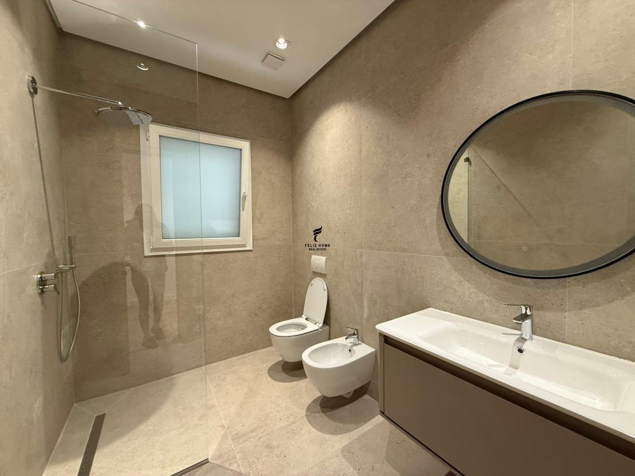 VILLA WITH 2 FLOORS ON ELBASAN STREET 900,000 LEK