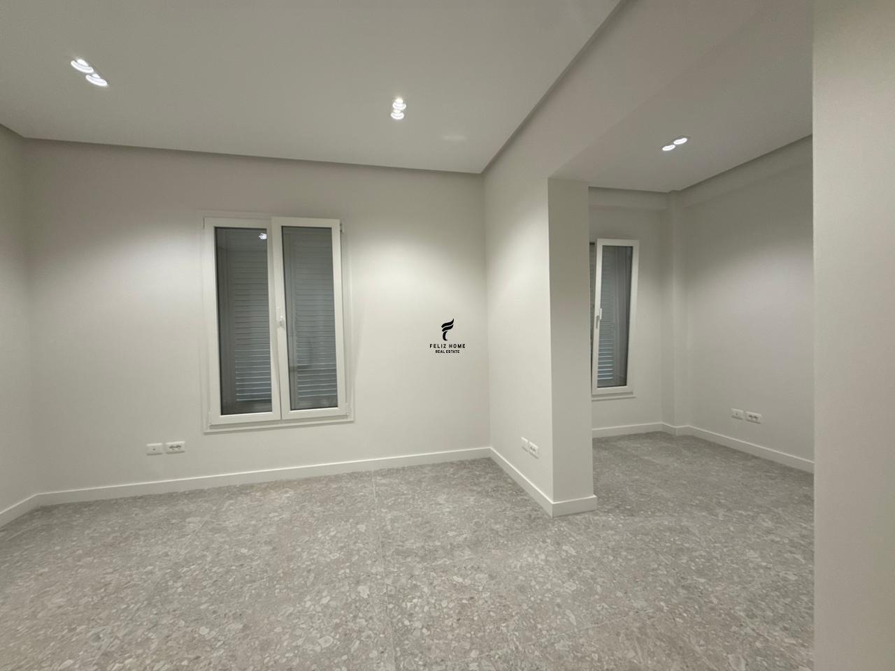 VILLA WITH 2 FLOORS ON ELBASAN STREET 900,000 LEK