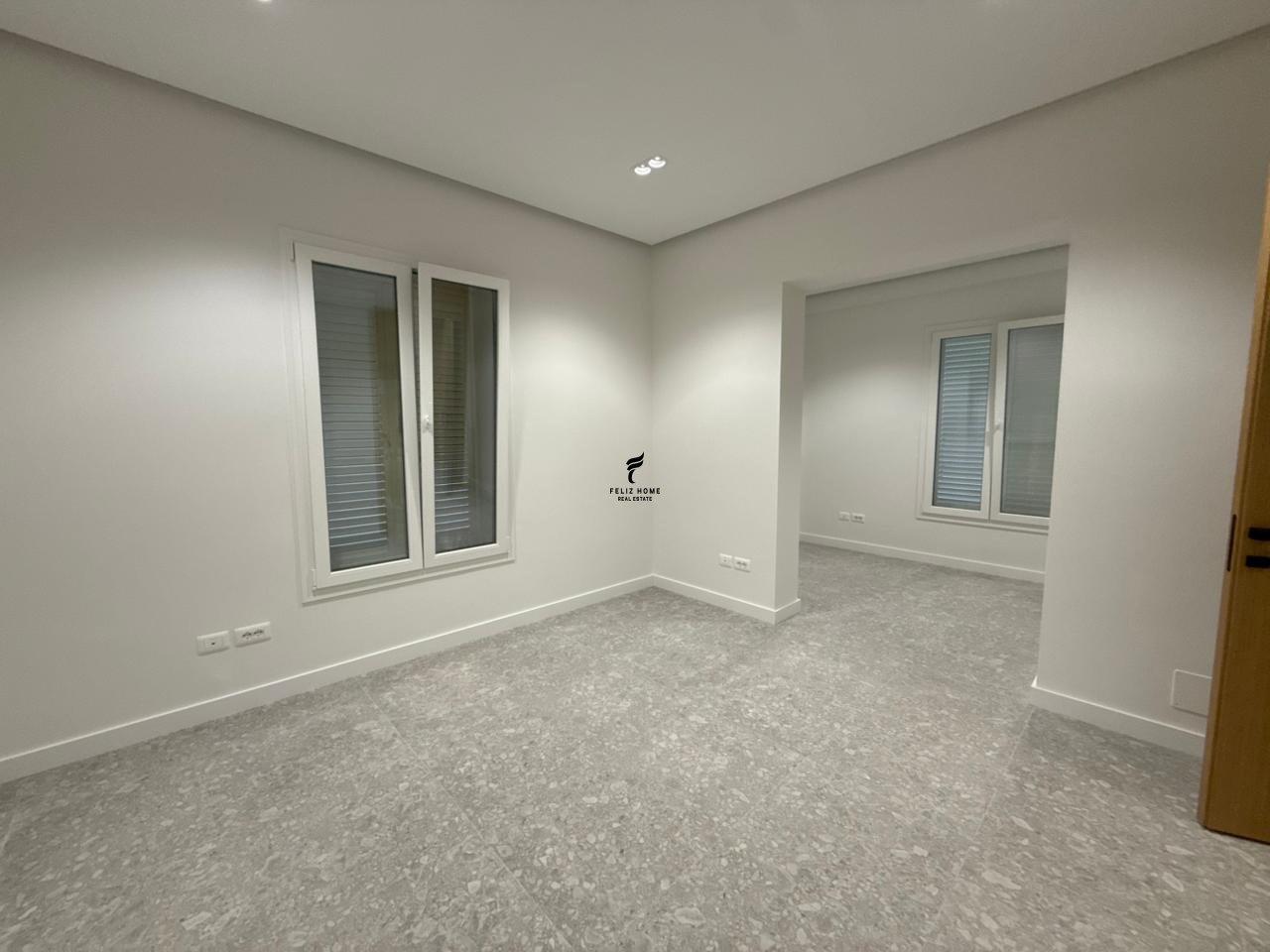 VILLA WITH 2 FLOORS ON ELBASAN STREET 900,000 LEK