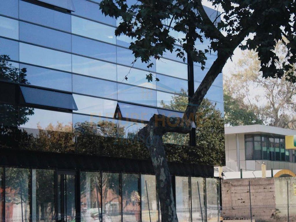 0694792477, Vendita, Ambiente Commerciale, Via di Kavaja