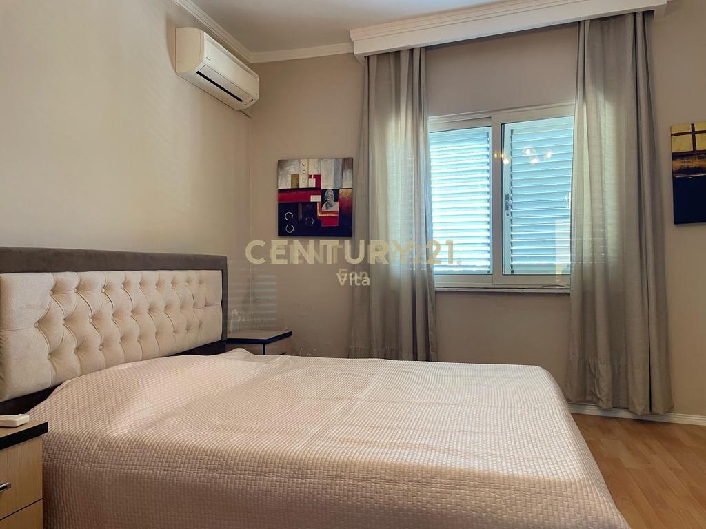 +355694812568 Jepet me Qira Apartament 1+1 me Pamje nga Deti