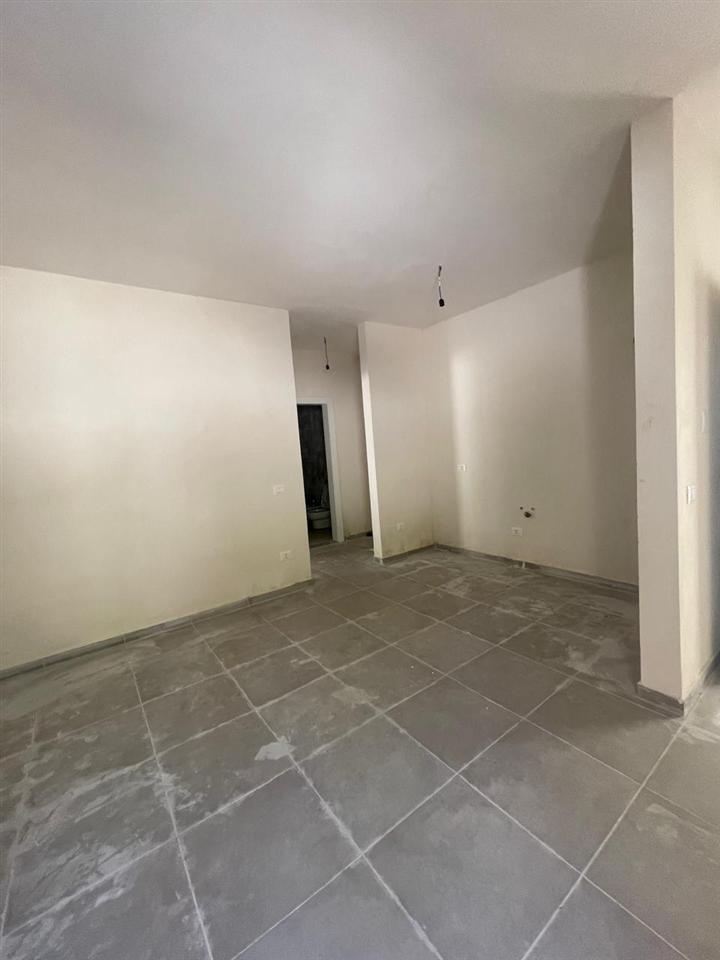FOR SALE APARTMENT 1+1 – Hospital, Durrës