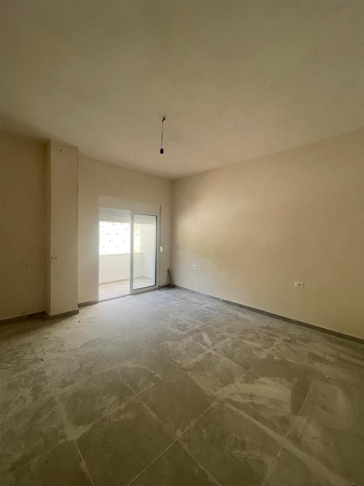 FOR SALE APARTMENT 1+1 – Hospital, Durrës