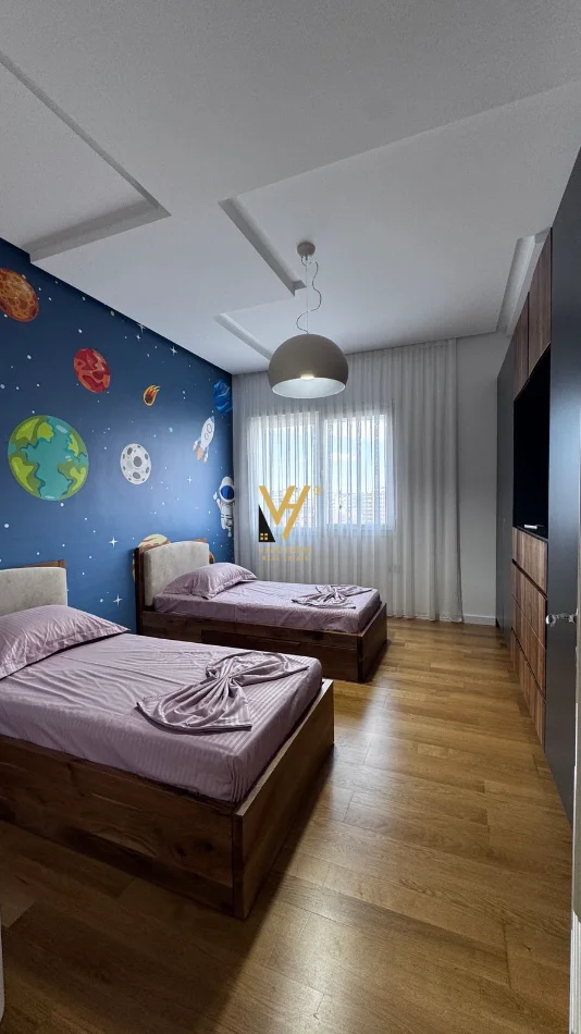 Tirana, For Rent 2+1 Apartment with Balcony, 6th Floor, 160 m², €1,800 (KOPSHTI BOTANIK)