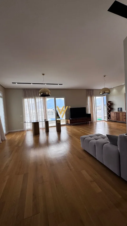 Tirana, For Rent 2+1 Apartment with Balcony, 6th Floor, 160 m², €1,800 (KOPSHTI BOTANIK)