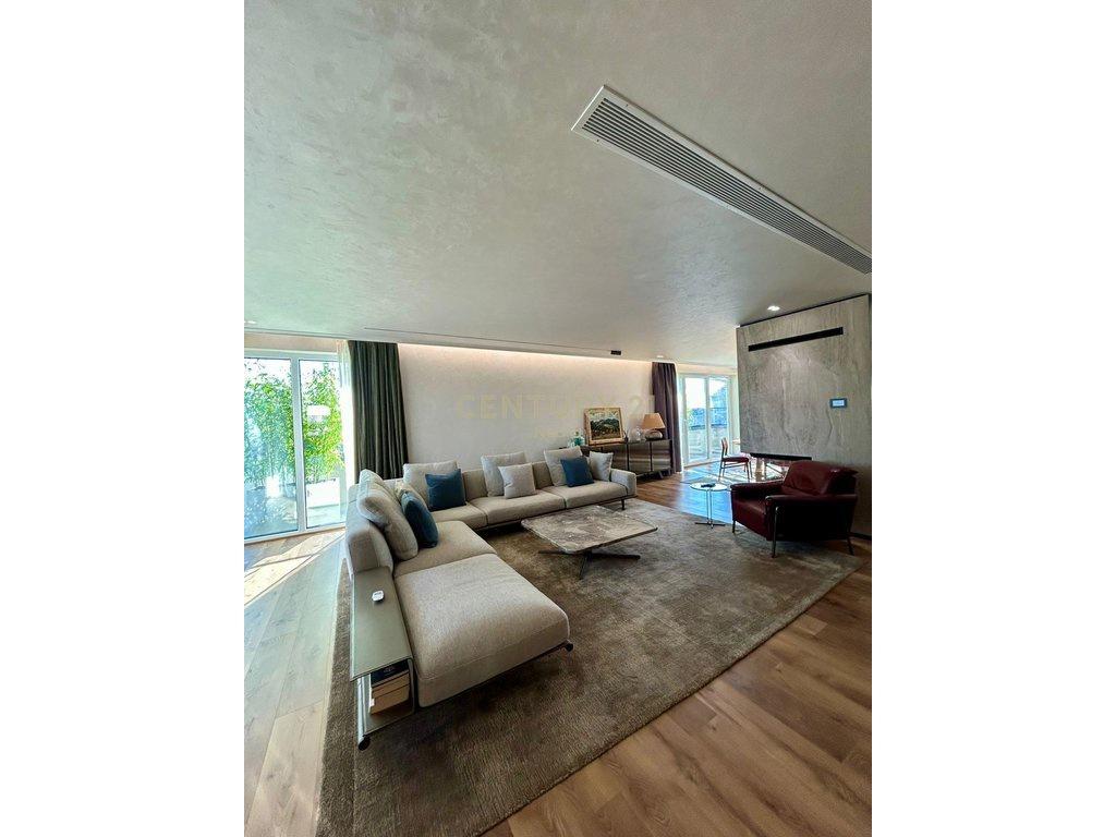 SHITET PENTHOUSE TEK ISH BLLOKUT