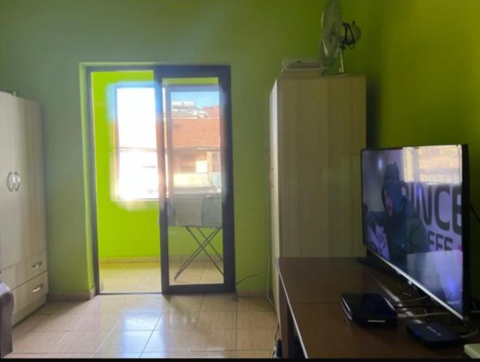 Tirane, vendesi appartamento 1+1 Piano 3, 47 m² 126.000 € (Medreseja)