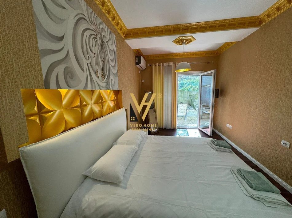 Tirane, affitto appartamento 2+1+balcone Piano 0, 140 m² 800 € (LIQUIDO CALDO)