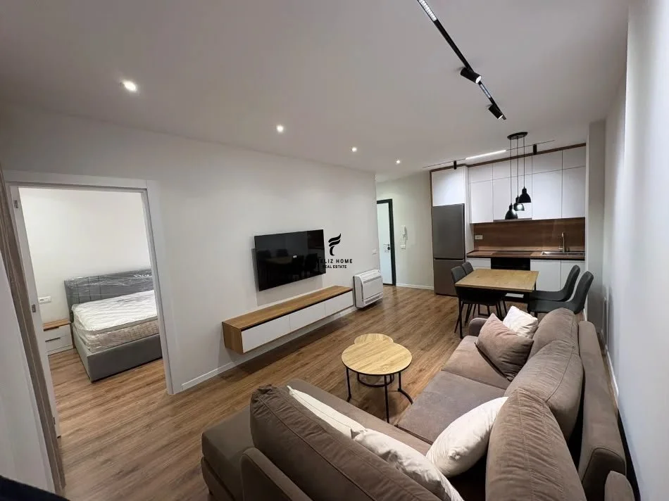 Tirane, affitto appartamento 1+1 Piano 3, 65 m² 570 € (VIA DRITAN HOXHA)