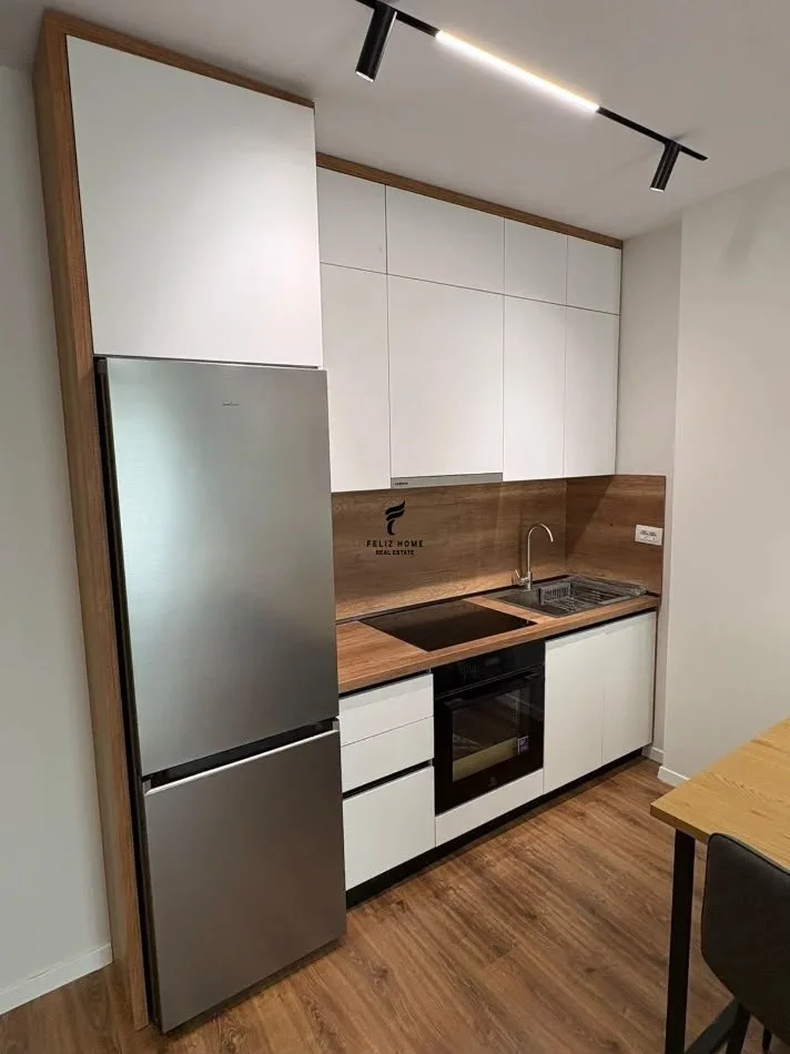 Tirane, affitto appartamento 1+1 Piano 3, 65 m² 570 € (VIA DRITAN HOXHA)