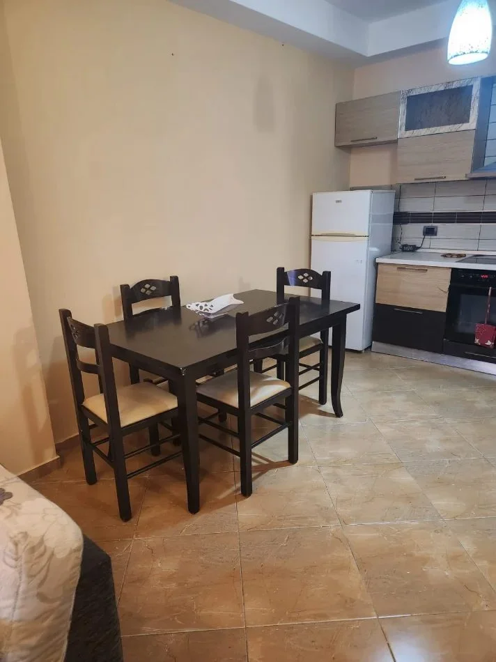 Tirane, apartment 1+1 for rent, 4th Floor, 50 m², €380 (Fresku)