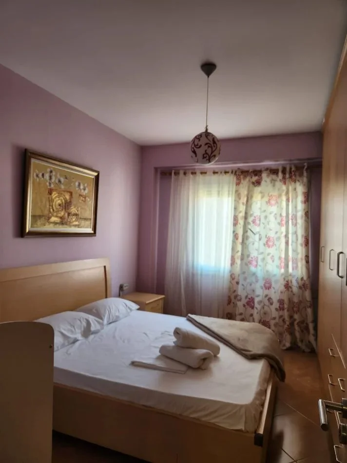 Tirane, apartment 1+1 for rent, 4th Floor, 50 m², €380 (Fresku)