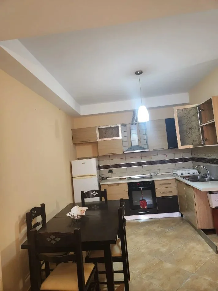 Tirane, apartment 1+1 for rent, 4th Floor, 50 m², €380 (Fresku)