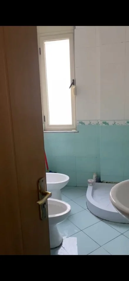 Tirane, affitto appartamento 2+1+Balcone Piano 4, 106 m² 600 € (ASTIR)