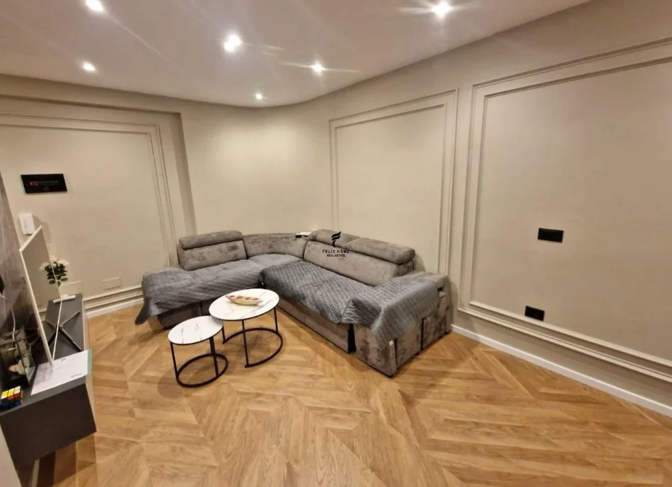Tirane, affitto appartamento 1+1 Piano 1, 72 m² 700 € (CODICE DIELLIT)