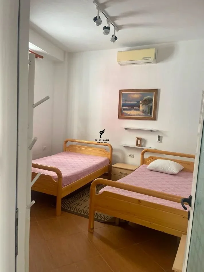 Tirane, affitto appartamento 2+1 Piano 0, 70 m² 450 € (COMUNE DI PARISIT)