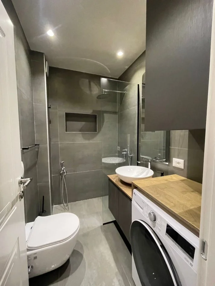 Tirane, affitto appartamento 2+1+Balcone Piano 2, 75 m² 700 € (IN VENDITA)
