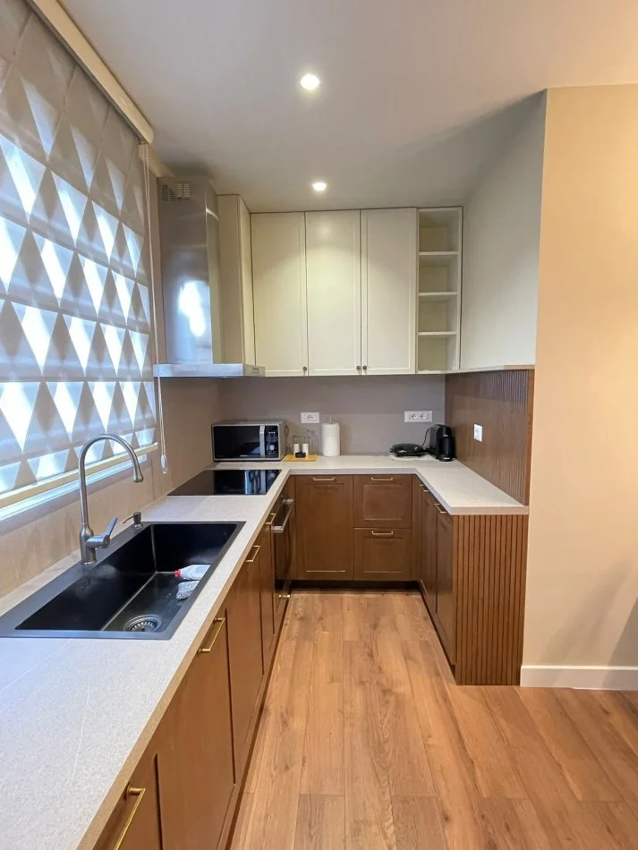 Tirane, affitto appartamento 2+1+Balcone Piano 2, 75 m² 700 € (IN VENDITA)