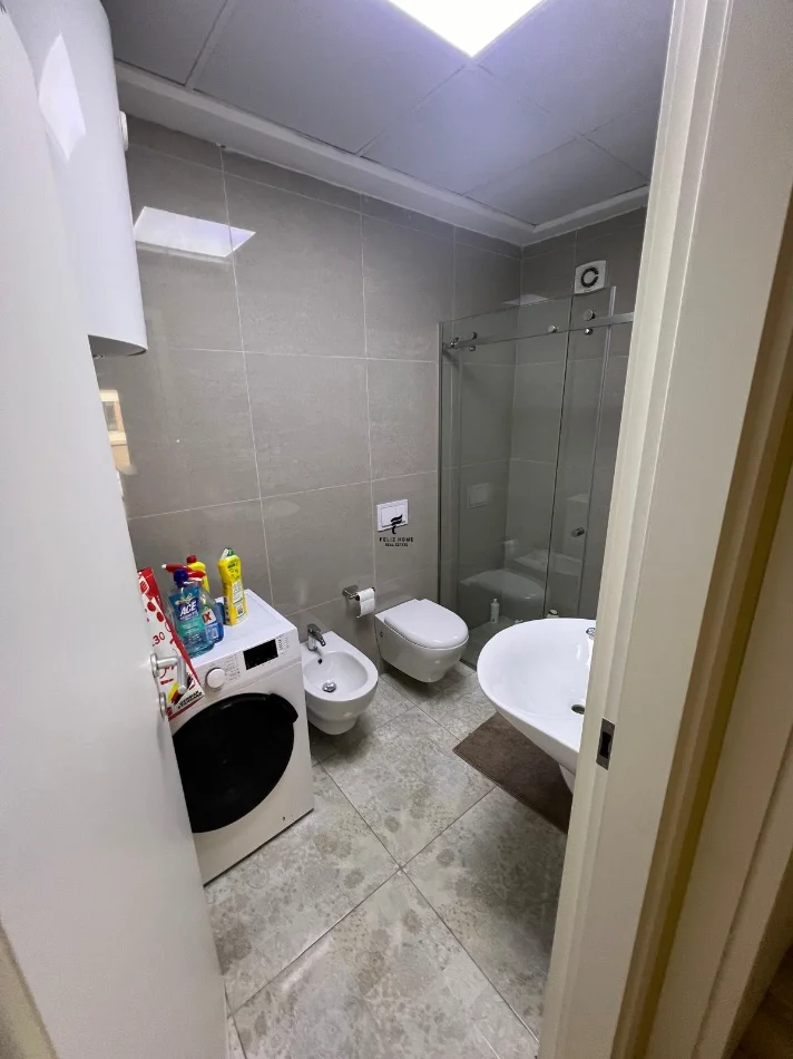 Tirane, affitto appartamento 2+1 Piano 6, 96 m² 750 € (DON BOSKO)