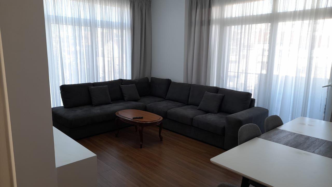 Vendesi ville a 3 piani in zona universitaria - 800.000 euro