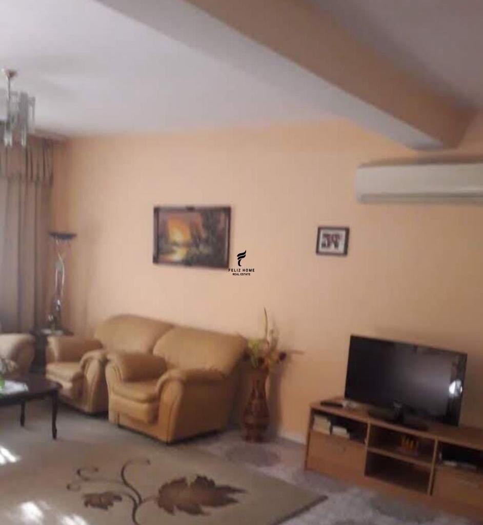 VILLA WITH 272 M2 LAND, DON BOSKO, 200,000 LEKE