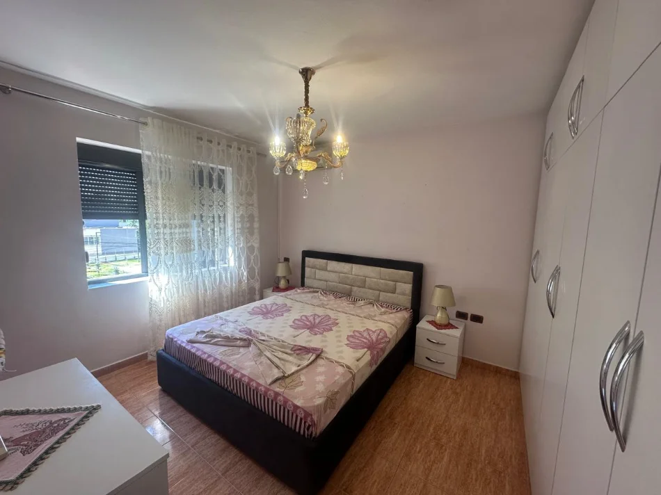Tirana, Apartment for Rent 2+1+Balcony, 3rd Floor, 95 m², €600 (Pazari i Ri)