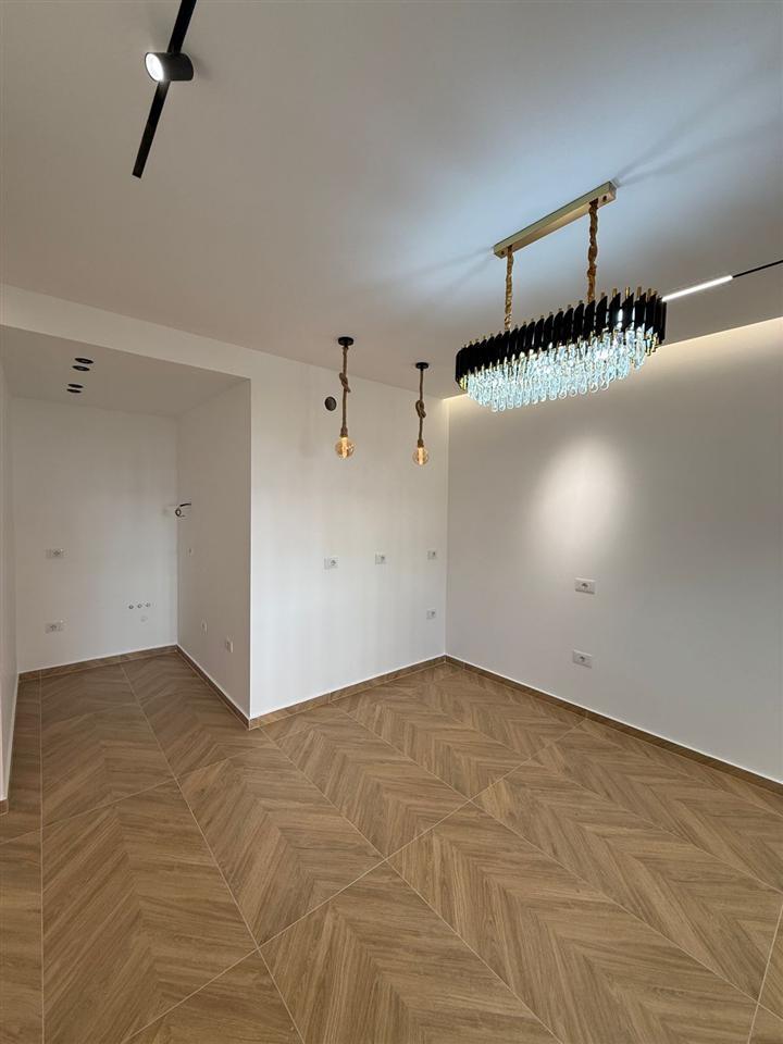 Zyra con Quota di 65 m² presso Astir a 750 euro