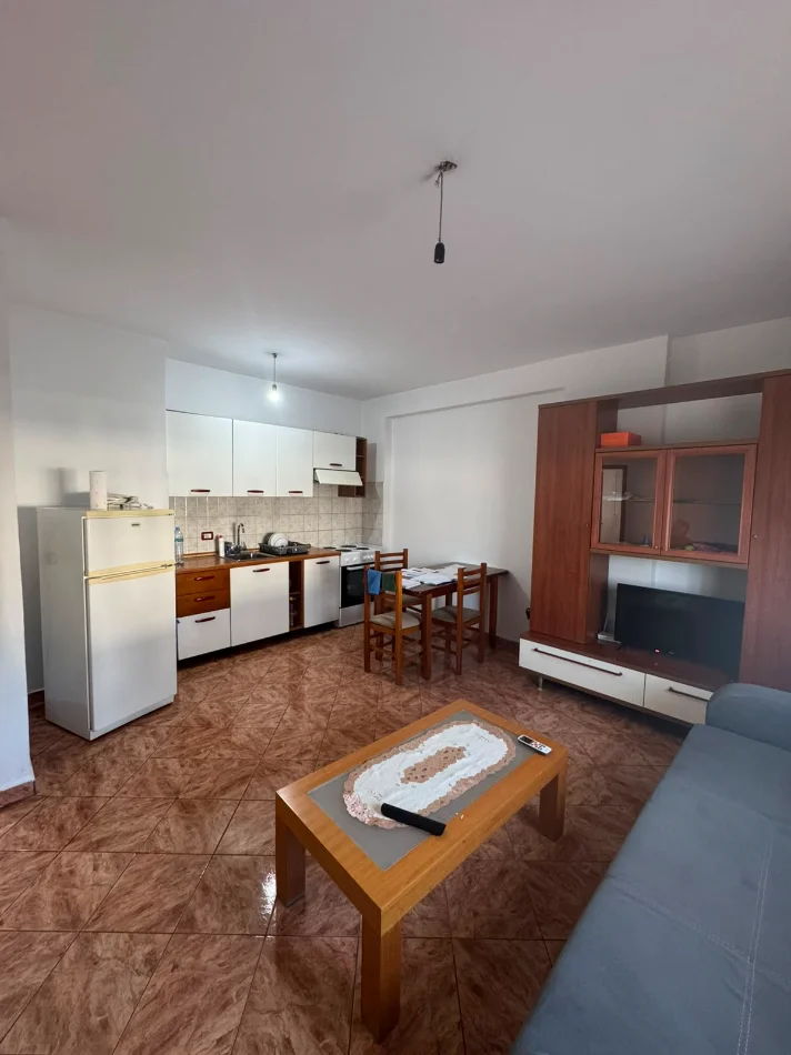 Tirane, Apartment for Rent 1+1+Balcony, 6th Floor, 60 m², €450 (In the Dibrës Street area / behind the Girls' Medicine Convents)