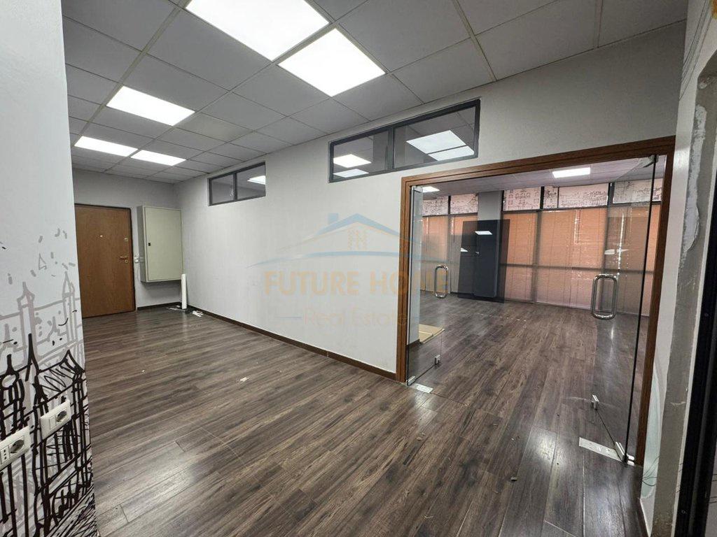 For Rent, Commercial Space, Zogu I Boulevard, Tirana