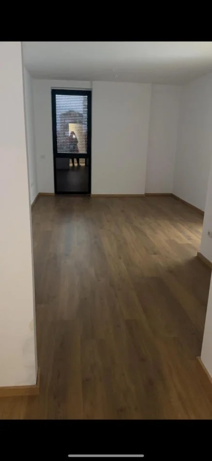 Tirane, affitto appartamento 1+1 Piano 2, 55 m² 550 € (NUOVA COSTRUZIONE)