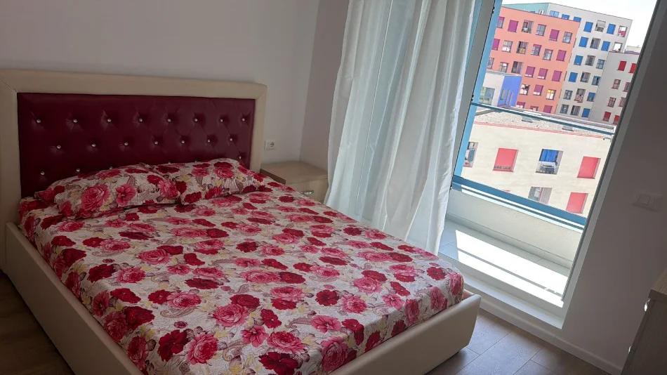 Tirane, for rent 2+1 apartment with balcony, 7th floor, 98 m², €450 (Ali Demi/Rezidenca Kadiu)