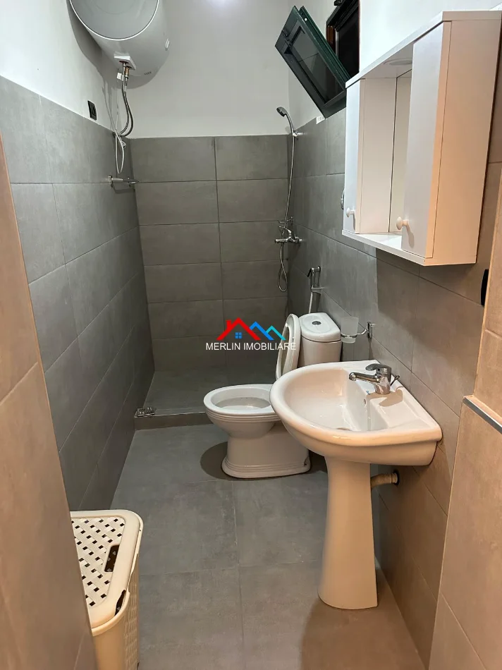 Tirane, Studio for Rent on the 1st Floor, 50 m², 400 € (RRUGA DHIMITER SHUTERIQI, PARISIT MUNICIPALITY)