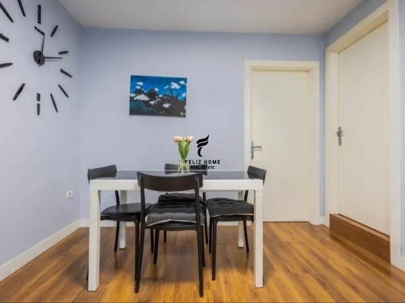 Tirana, affitto appartamento 2+1 Piano 3, 94 m² 950 € (Piazza Willson)