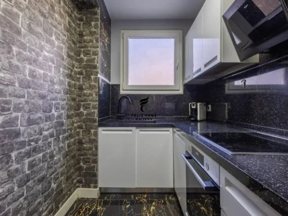 Tirana, affitto appartamento 2+1 Piano 3, 94 m² 950 € (Piazza Willson)