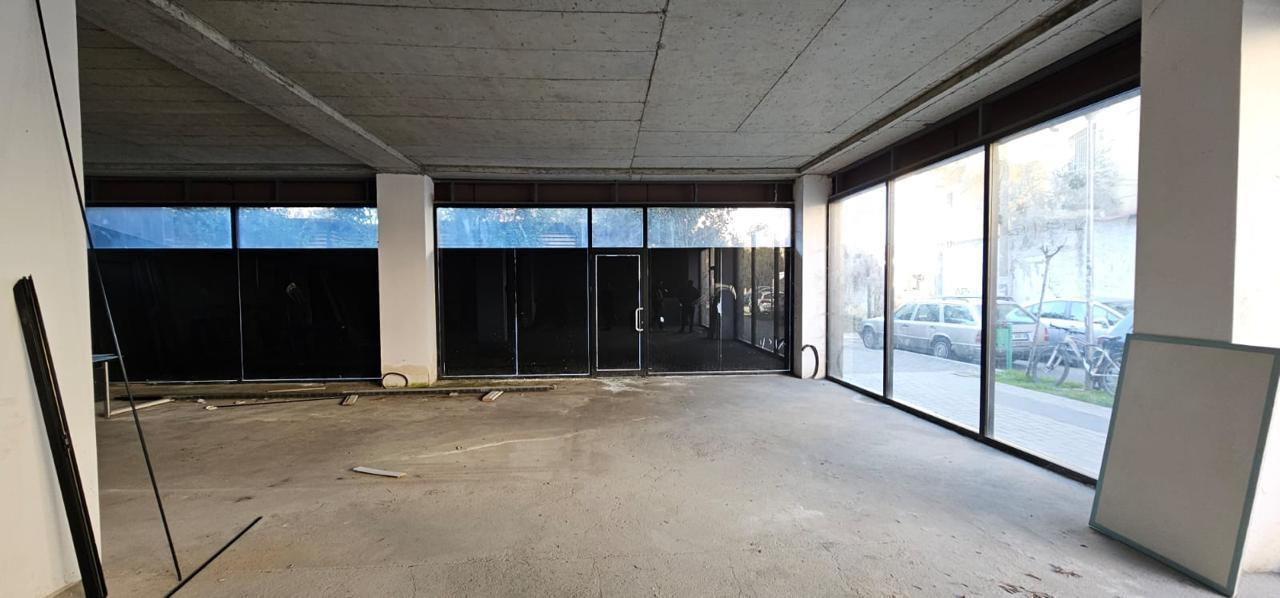 Ambiente commerciale in affitto, Centro