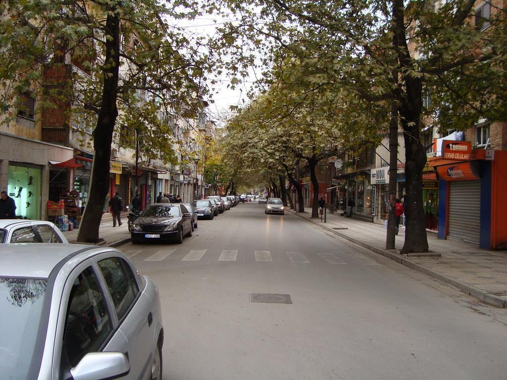 Ambjent biznesi në shitje, Rr. Myslym Shyri