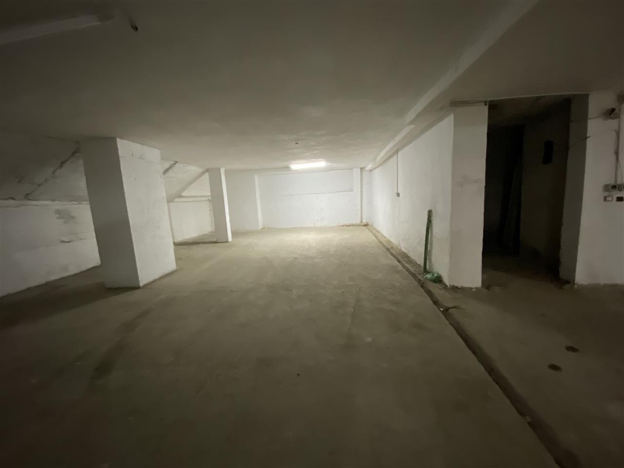 Garage in affitto o parcheggio nella zona di Mozaiku