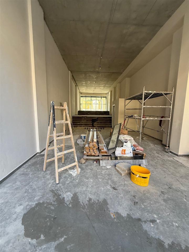 Negozio in affitto di 125 m² in Via delle Barikadave