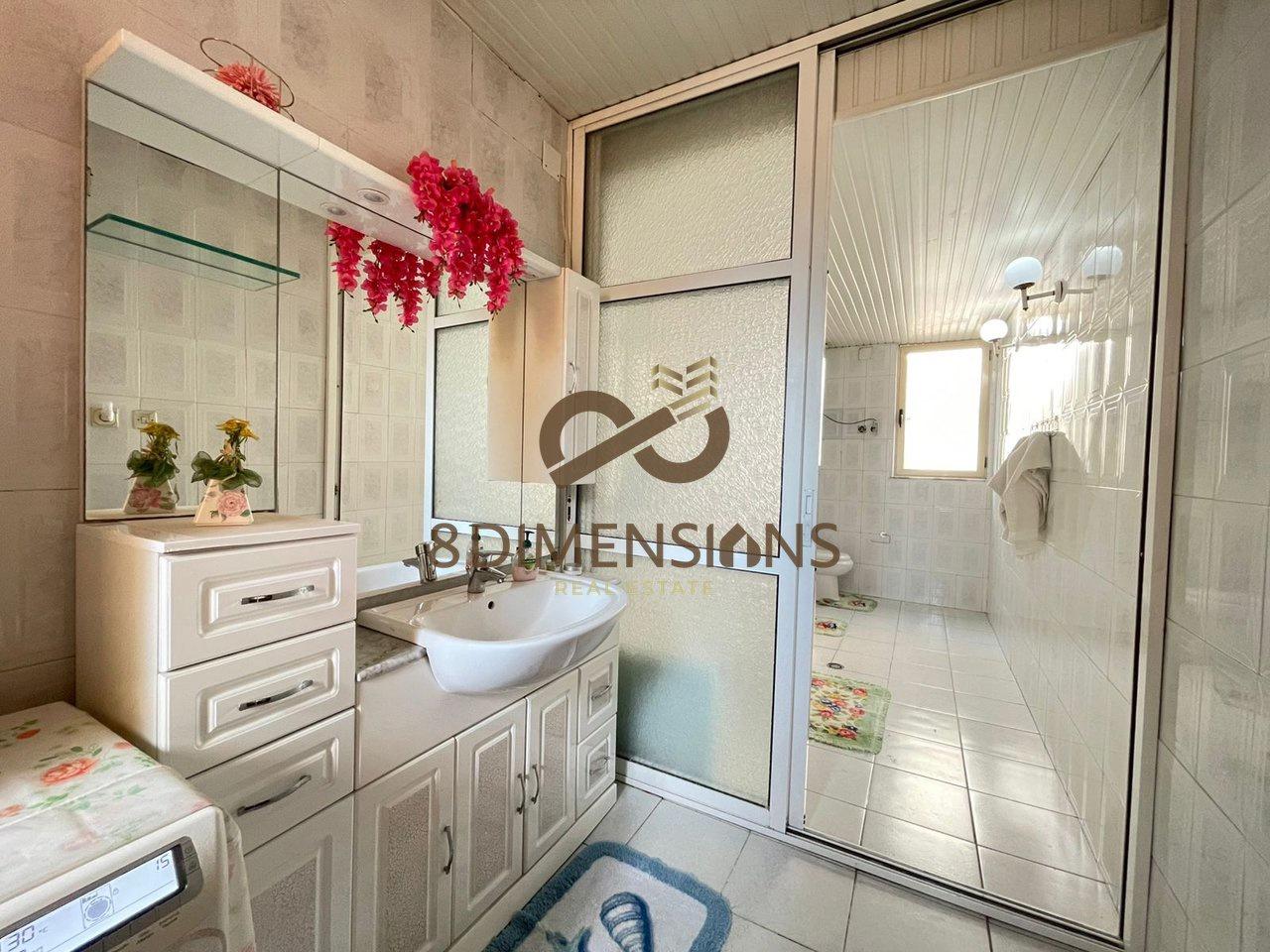 Jepet me qera Apartament 2+1 ne tregun elektrik
