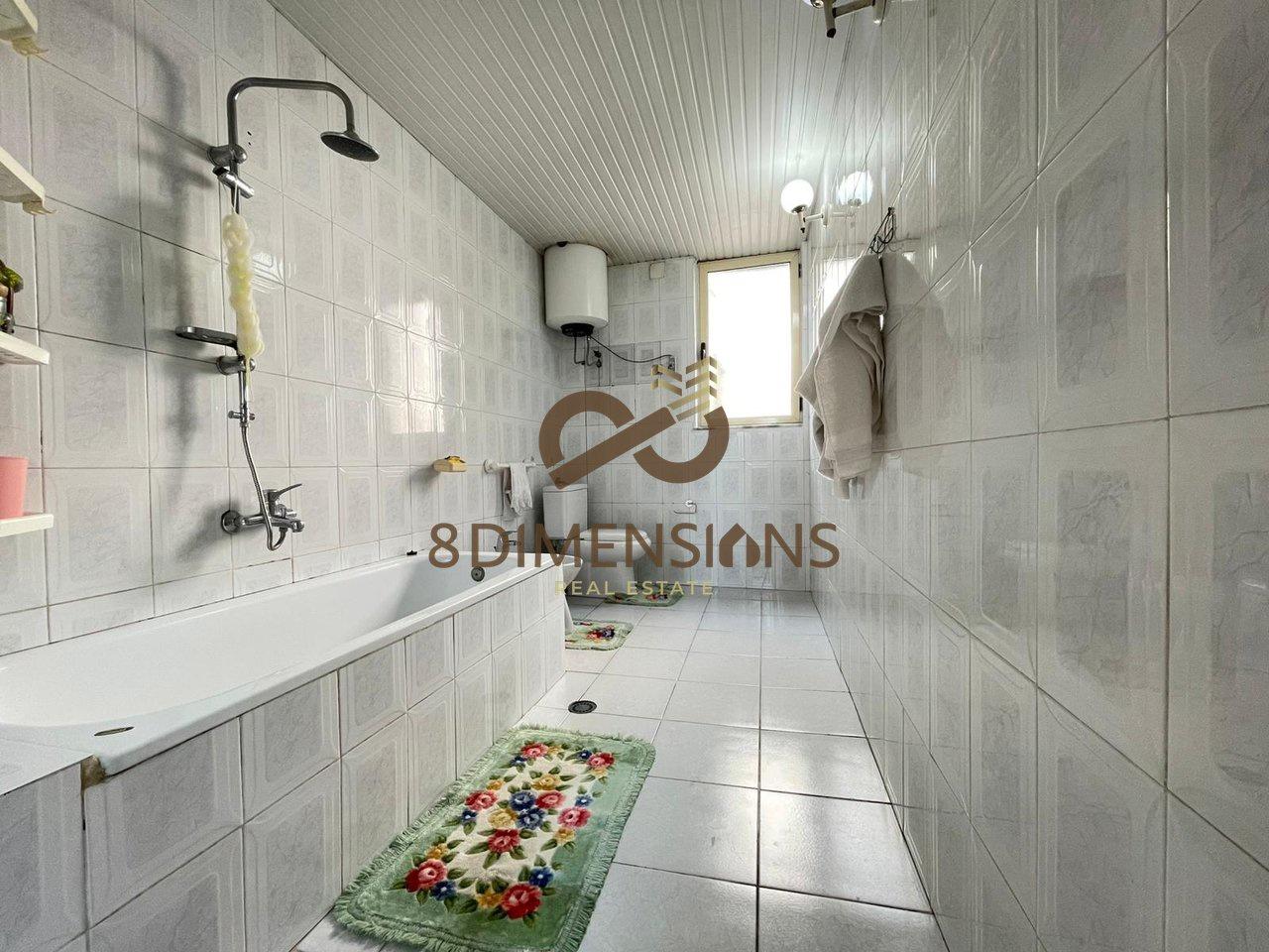 Jepet me qera Apartament 2+1 ne tregun elektrik