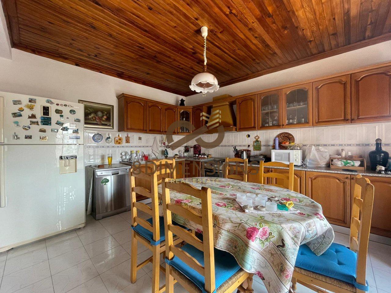 Jepet me qera Apartament 2+1 ne tregun elektrik