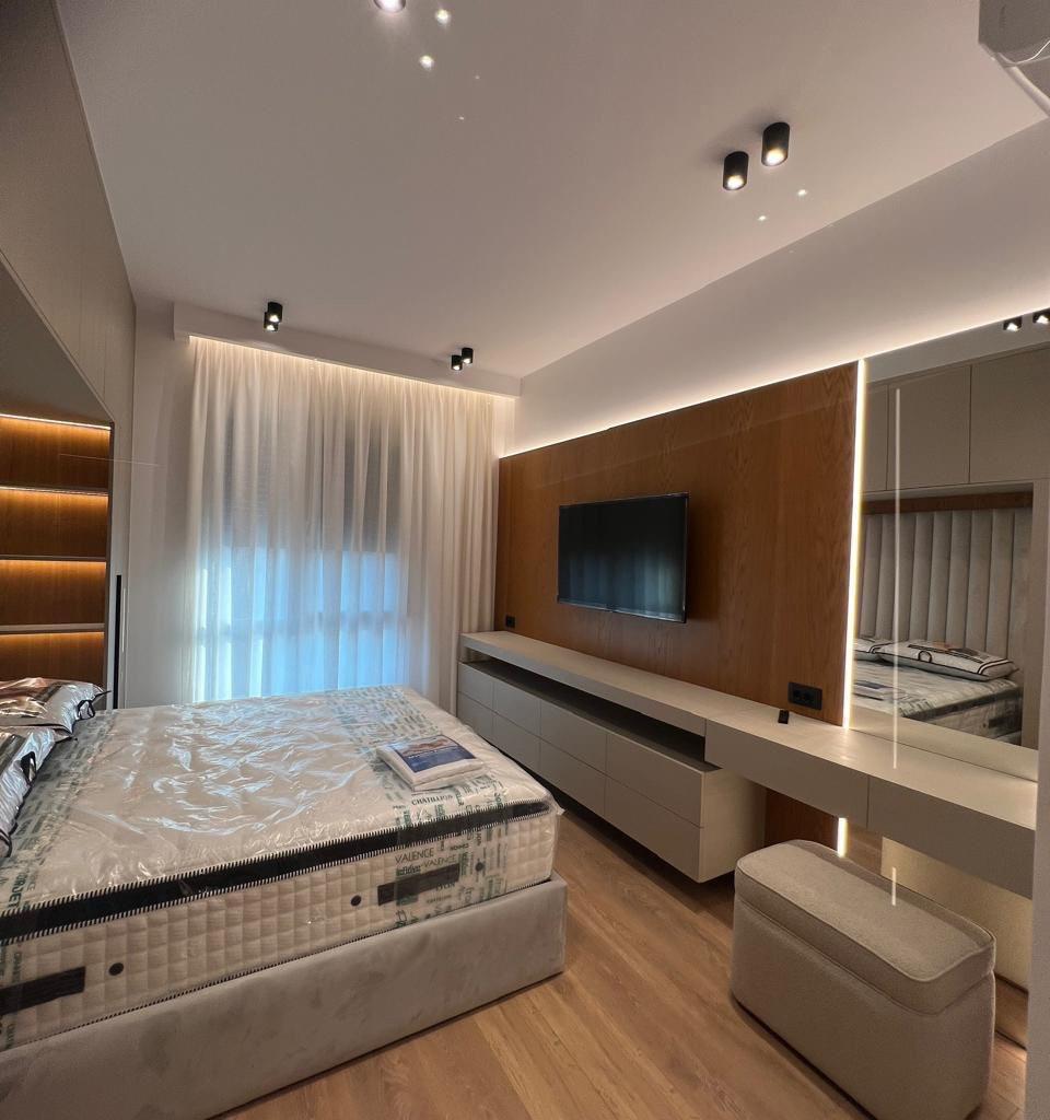 Apartament 2+1+parkim per qira, Porcelan !