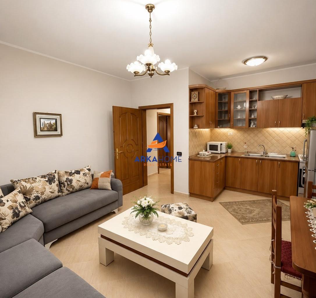 JEPET APARTAMENT ME QERA 2+1+BALLKON "LAPRAKE" 49000 LEKE